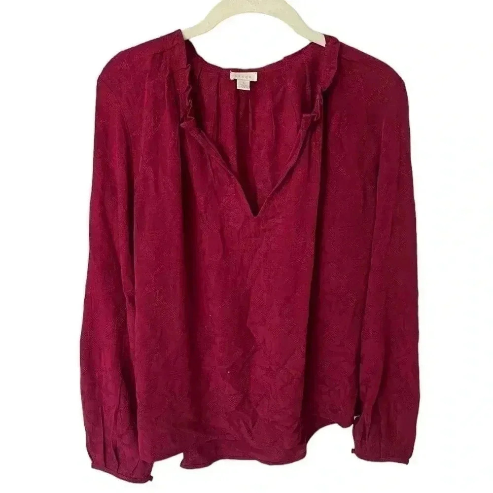 Hinge V-Neck Blouse size Small